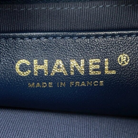 CHANEL Coco Neige Bowling Bag Size Large Shearling/Lambskin Navy AS5059 - Picture 7 of 13